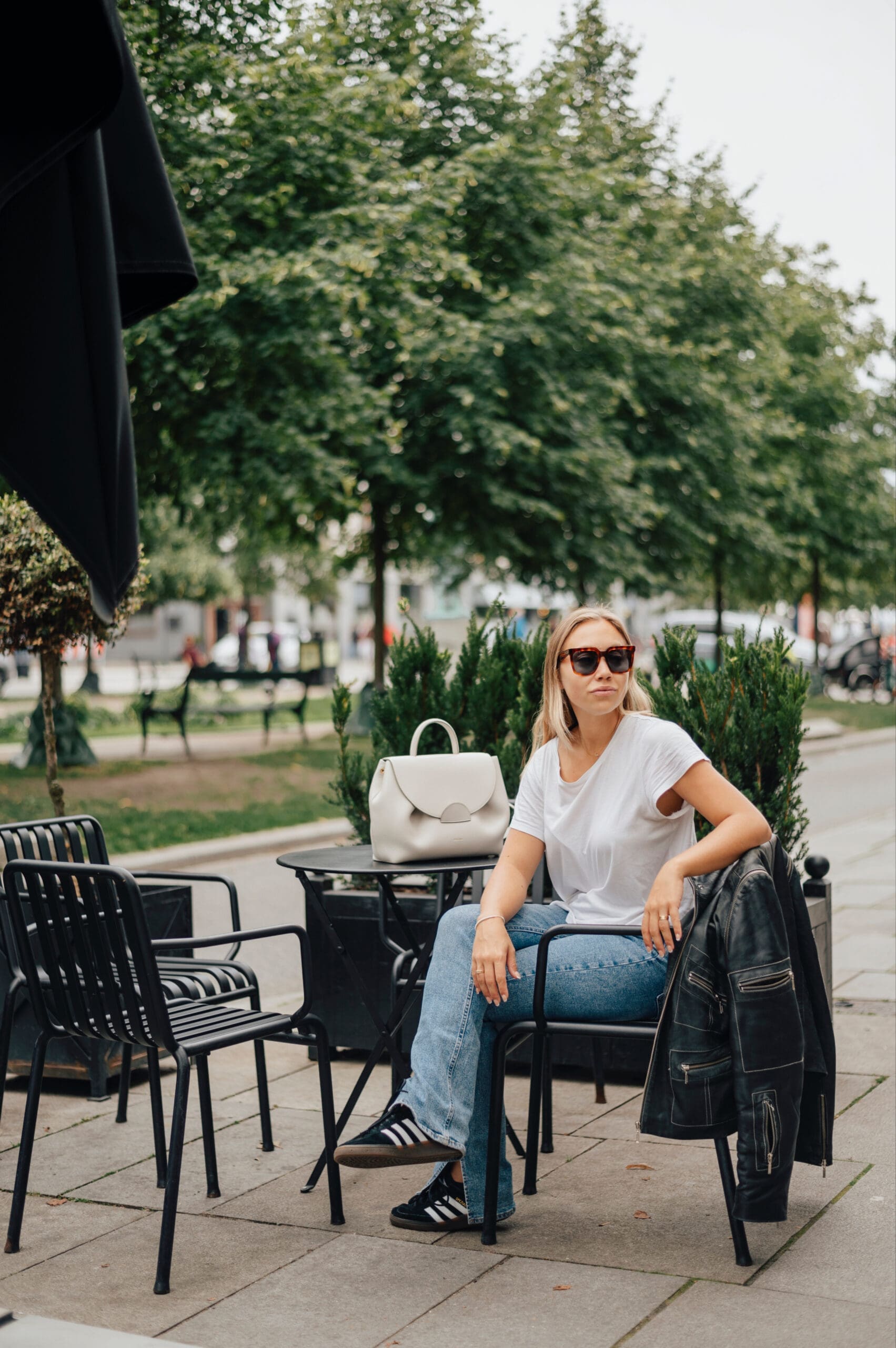kvinde på sankt annæ plads