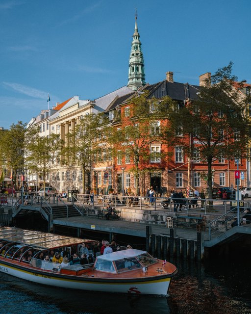 Forår i de københavnske kanaler